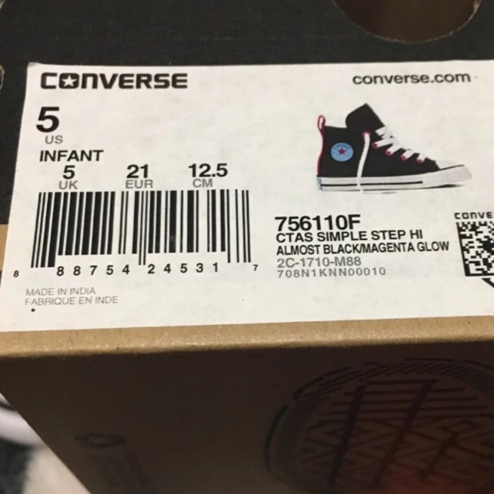 ***SOLD***Chuck Taylor All Star Hi-Top Converse - Picture 8 of 8